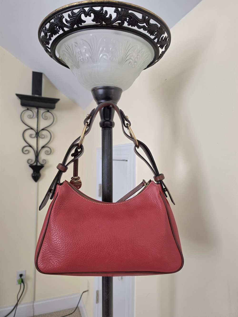 Dooney & Bourke 1975 Red Leather Shoulder Bag - Picture 2 of 11